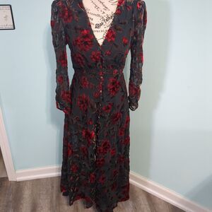ASTR Jalisca Floral Velvet Burnout Midi dress in Red Velvet Floral small